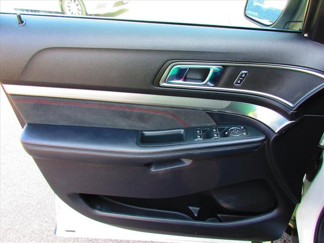 2019 Ford Explorer XLT - Photo 11