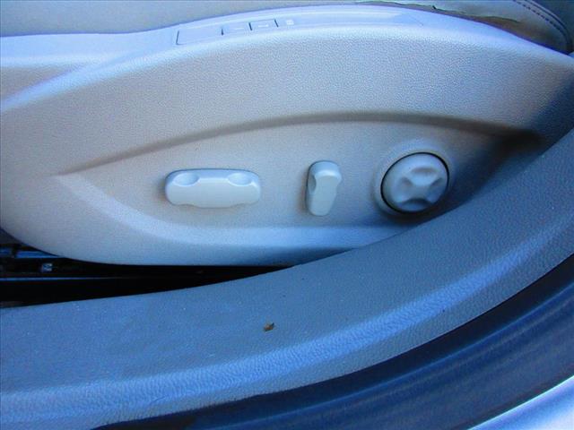 2010 Buick LaCrosse CXL - Photo 11