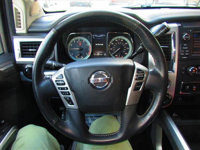 2017 Nissan Titan PRO-4X - Photo 11