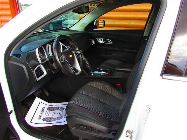 2017 Chevrolet Equinox LT - Photo 11
