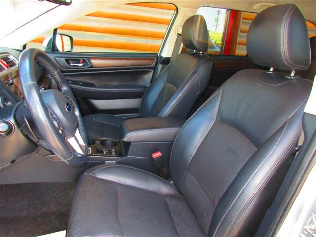 2015 Subaru Outback 2.5i Limited - Photo 11
