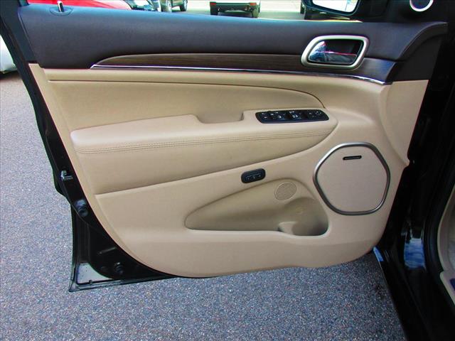 2017 Jeep Grand Cherokee Overland - Photo 12