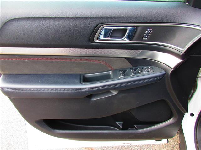 2018 Ford Explorer XLT - Photo 12