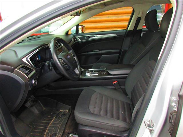 2017 Ford Fusion Hybrid SE - Photo 12