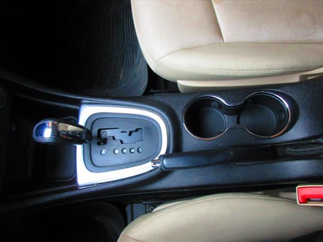 2014 Dodge Avenger SE - Photo 14