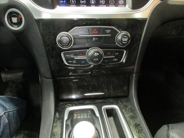 2018 Chrysler 300 Limited - Photo 14