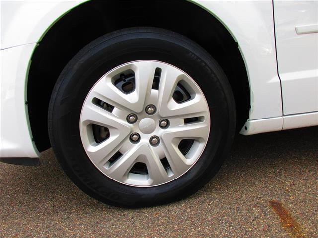 2016 Dodge Grand Caravan SE - Photo 14