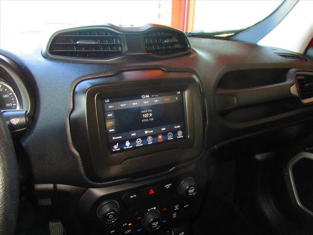 2020 Jeep Renegade Latitude - Photo 15