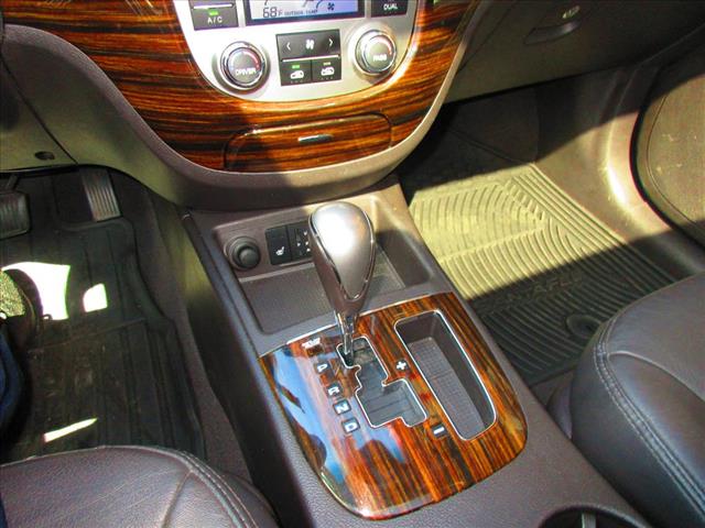 2012 Hyundai SANTA FE Limited - Photo 16