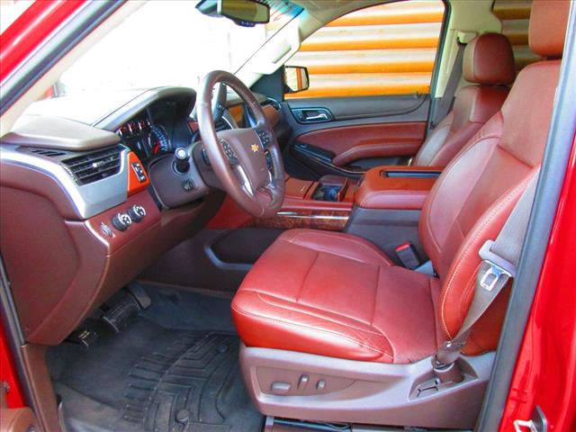 2015 Chevrolet Suburban LTZ - Photo 17