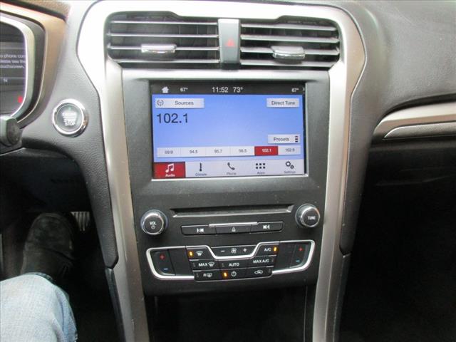2017 Ford Fusion SE - Photo 17