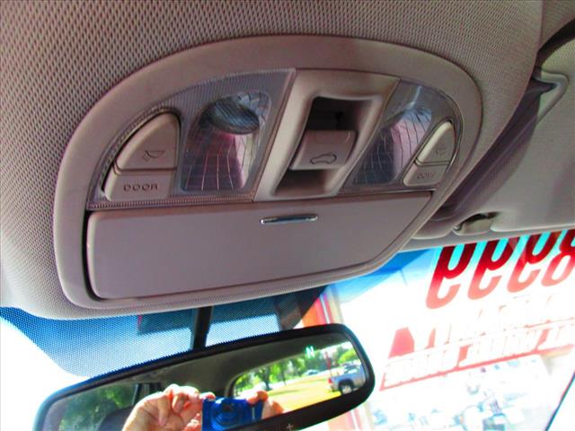 2012 Hyundai SANTA FE Limited - Photo 17