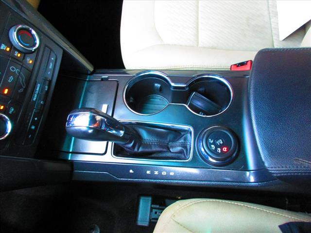 2016 Ford Explorer Base - Photo 18