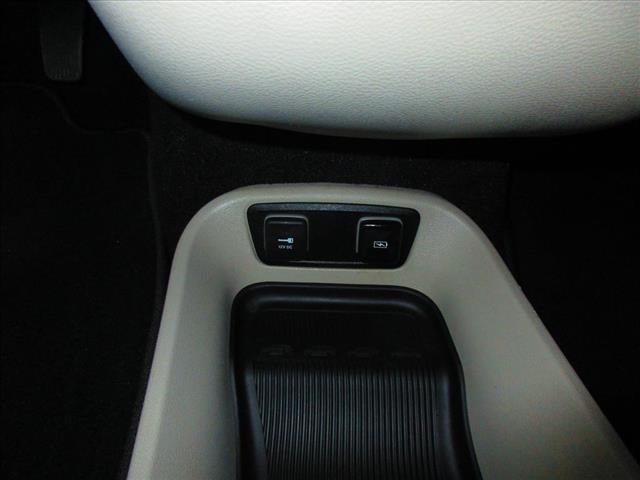 2021 Chrysler Pacifica Touring L - Photo 19
