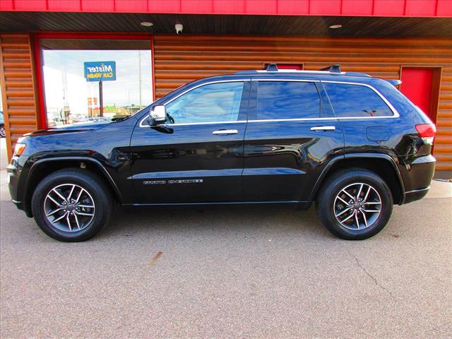 2017 Jeep Grand Cherokee Overland - Photo 2