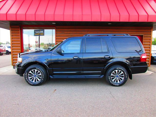 2016 Ford Expedition XLT - Photo 2
