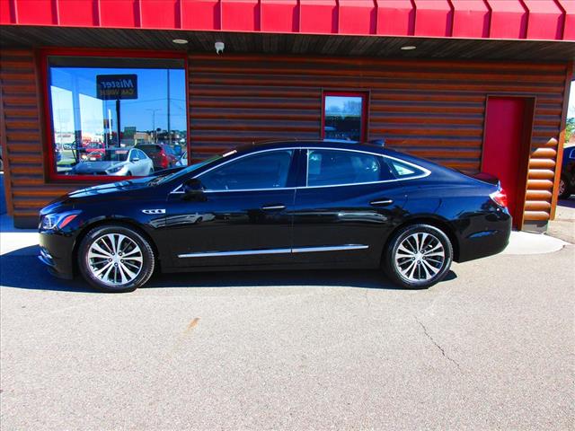 2017 Buick LaCrosse Premium - Photo 2