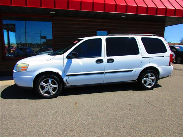 2008 Chevrolet Uplander LS - Photo 2