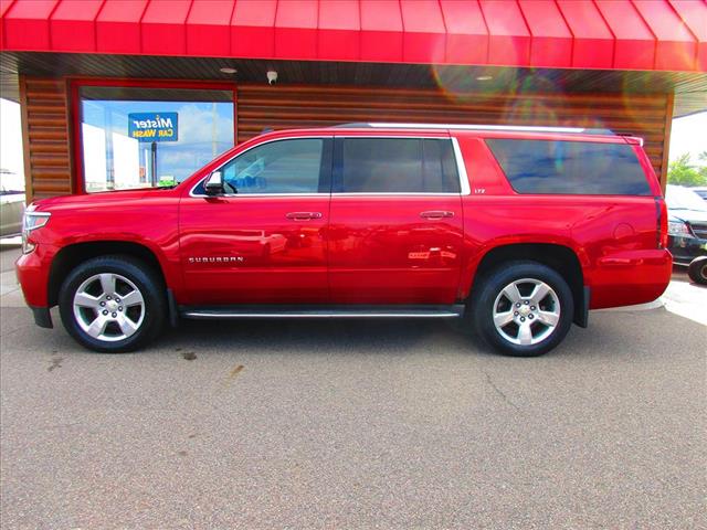 2015 Chevrolet Suburban LTZ - Photo 2