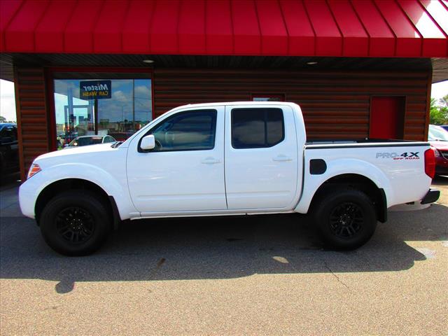 2012 Nissan Frontier PRO-4X - Photo 2