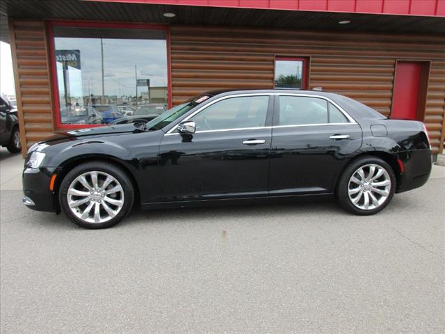 2018 Chrysler 300 Limited - Photo 2