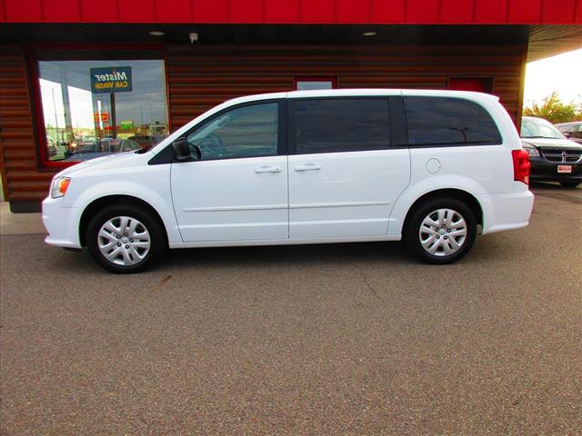 2016 Dodge Grand Caravan SE - Photo 2