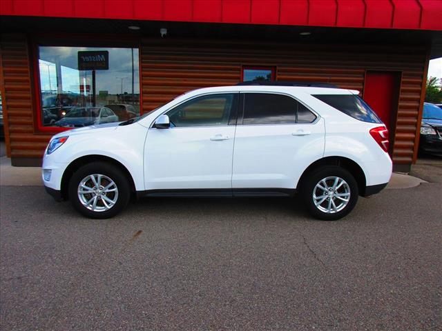 2017 Chevrolet Equinox LT - Photo 2