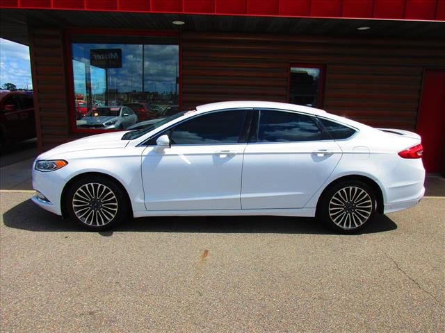 2017 Ford Fusion Titanium - Photo 2