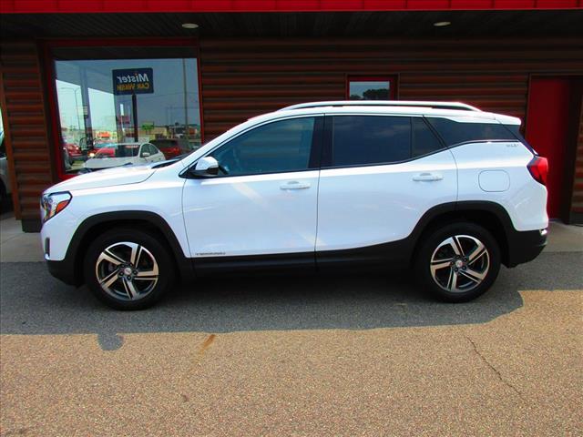 2020 GMC Terrain SLT - Photo 2