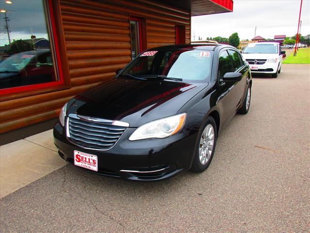2013 Chrysler 200 LX - Photo 3
