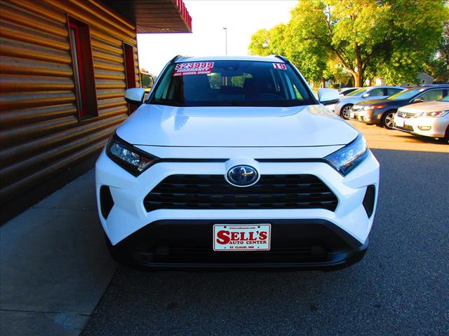 2019 Toyota RAV4 Hybrid LE - Photo 3