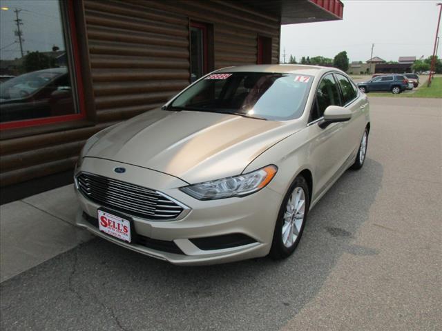 2017 Ford Fusion SE - Photo 3