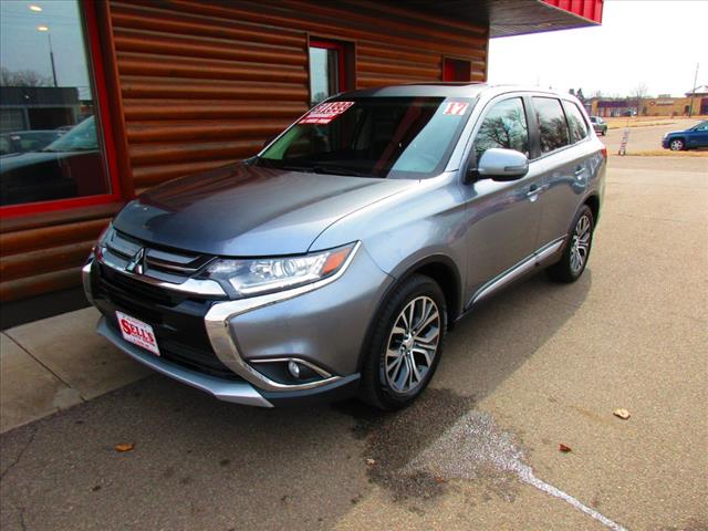 2017 Mitsubishi Outlander SE - Photo 3