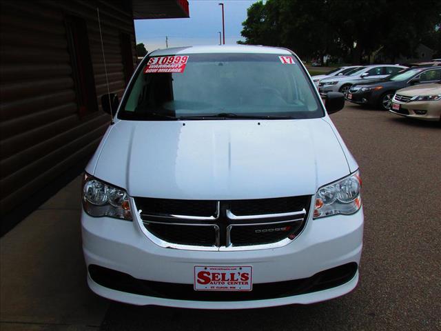 2017 Dodge Grand Caravan SE - Photo 4