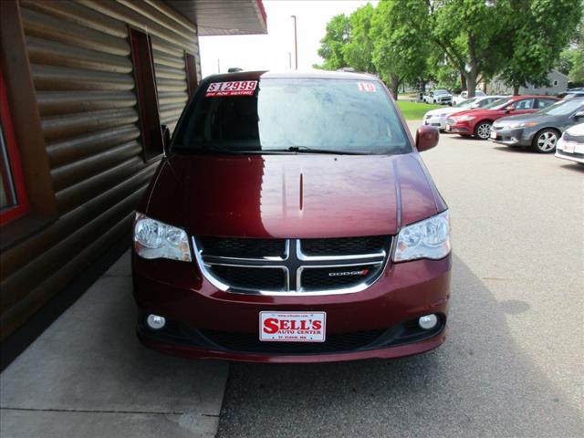 2019 Dodge Grand Caravan SXT - Photo 4