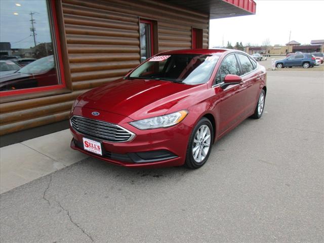 2017 Ford Fusion SE - Photo 4