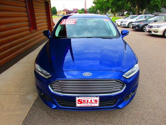 2016 Ford Fusion SE - Photo 4