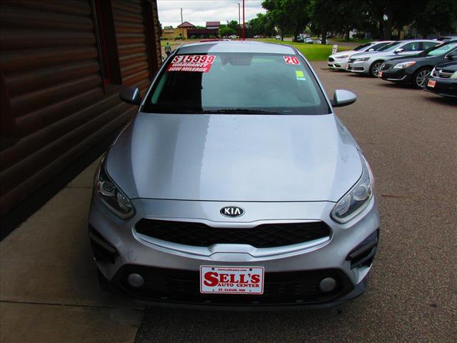2020 Kia Forte LXS - Photo 4