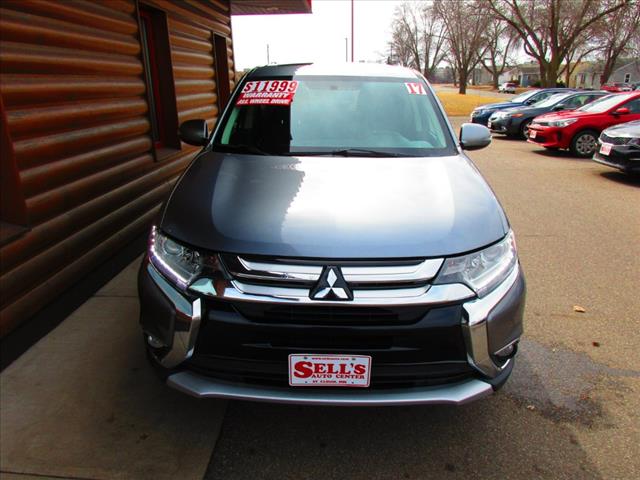 2017 Mitsubishi Outlander SE - Photo 4