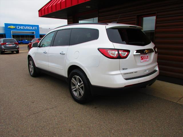 2017 Chevrolet Traverse LT - Photo 5