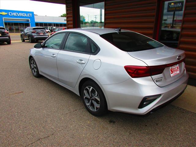 2020 Kia Forte LXS - Photo 5