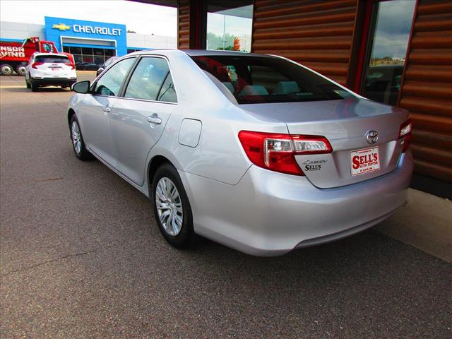 2014 Toyota Camry LE - Photo 5