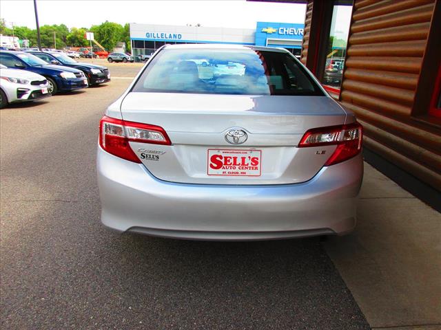 2014 Toyota Camry LE - Photo 6