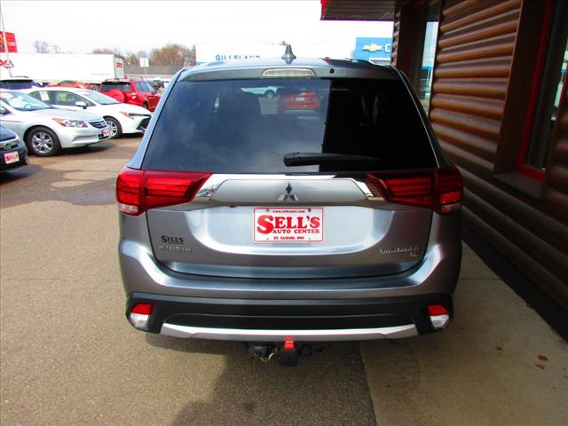 2017 Mitsubishi Outlander SE - Photo 6