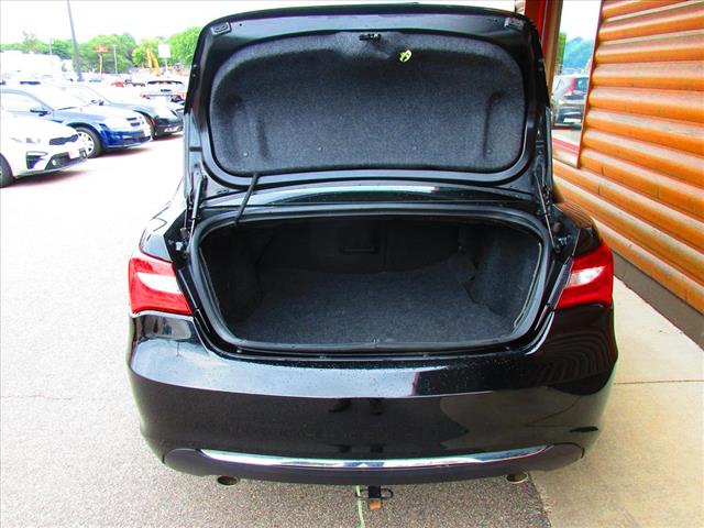 2013 Chrysler 200 LX - Photo 7