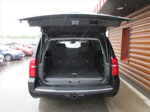 2017 Chevrolet Suburban Premier - Photo 7