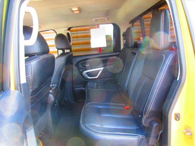 2017 Nissan Titan PRO-4X - Photo 7