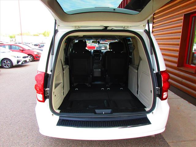 2016 Dodge Grand Caravan SE - Photo 7