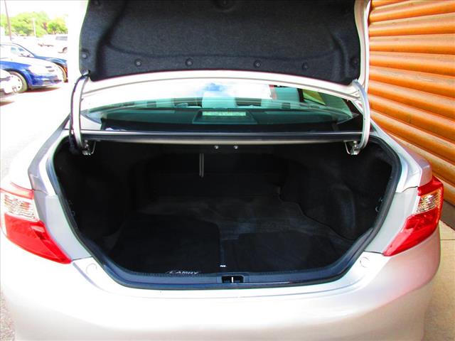 2014 Toyota Camry LE - Photo 7