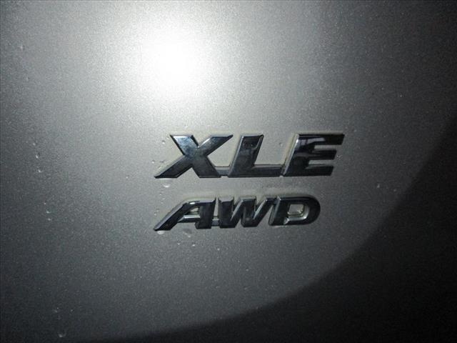 2015 Toyota RAV4 XLE - Photo 7